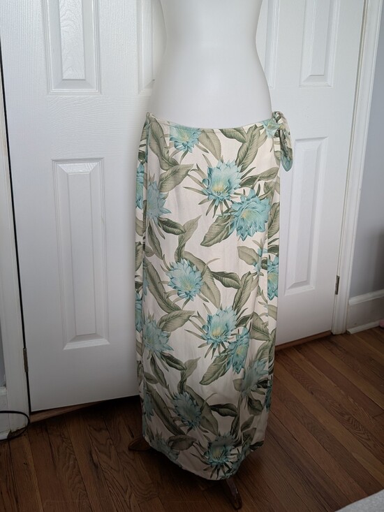 Tommy Bahama Dresses & Skirts - Vintage Tommy Bahama 100% Silk Tropical Floral Wrap Maxi Skirt XL Resort Wear Y2